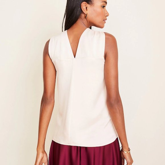 ANN TAYLOR SEE PICTURES FOR TRUE COLOR!! LAST ONE! - Picture 2 of 6